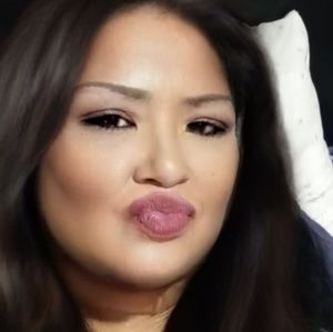 Meet your Posher, Jenn